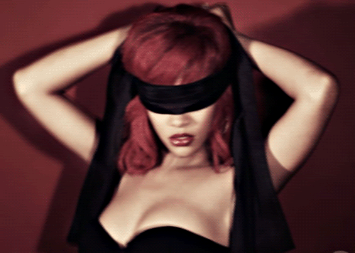 Rihanna gif photo: Rihanna Blindfold Gif tumblr_le5djeS1zR1qewmu6o1_500.gif