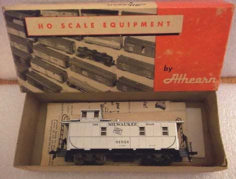 Athearn Milwaukee Road Silver Caboose