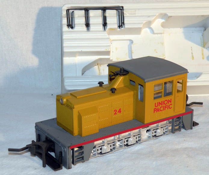 Atlas O Scale Plymouth WDT
                                    Switcher