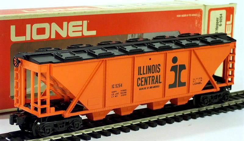 Lionel Covered Hopper