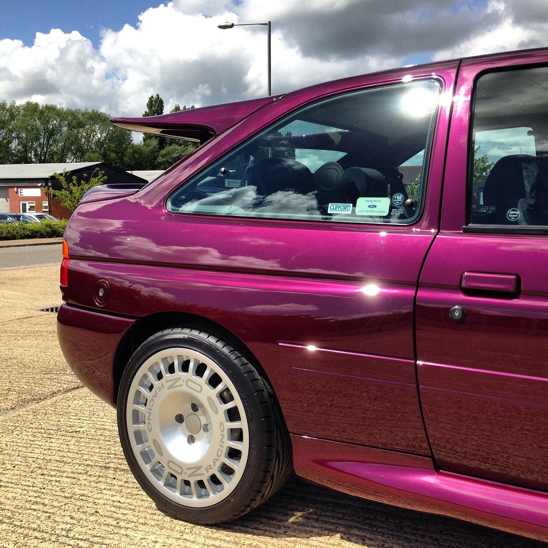 Loddon escorts