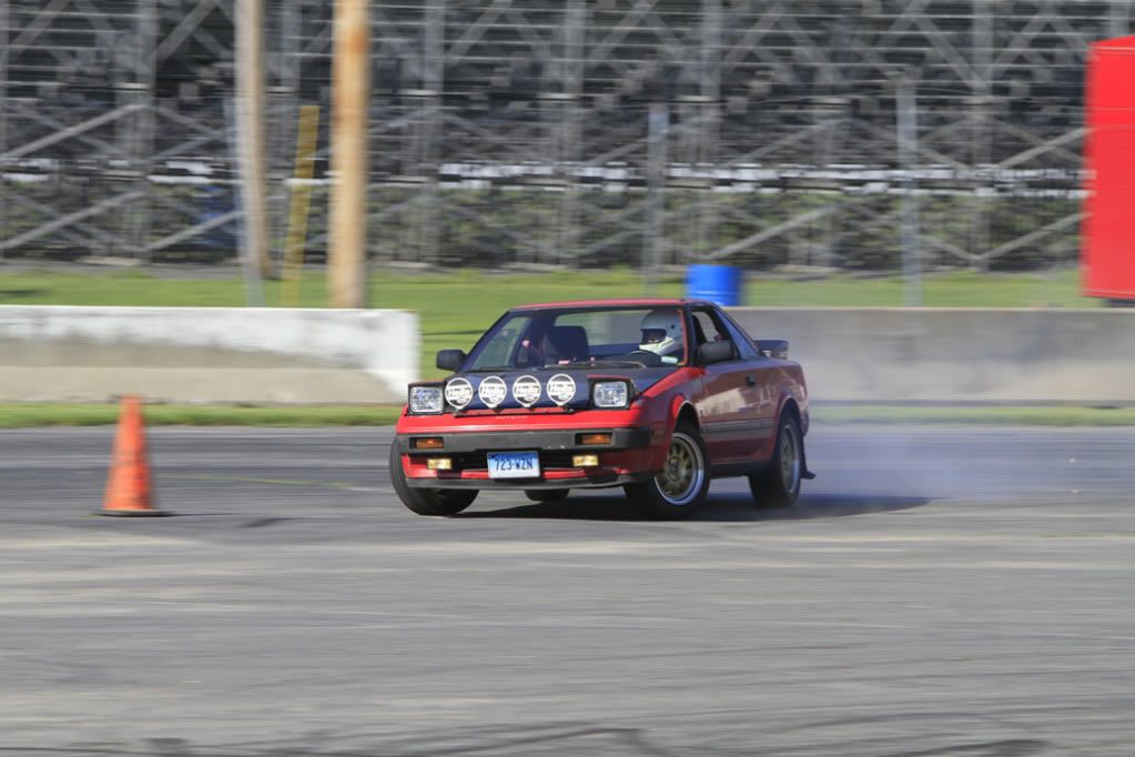 http://i143.photobucket.com/albums/r146/CosseyOwns/LVD%20Drifting/_MG_5310.jpg