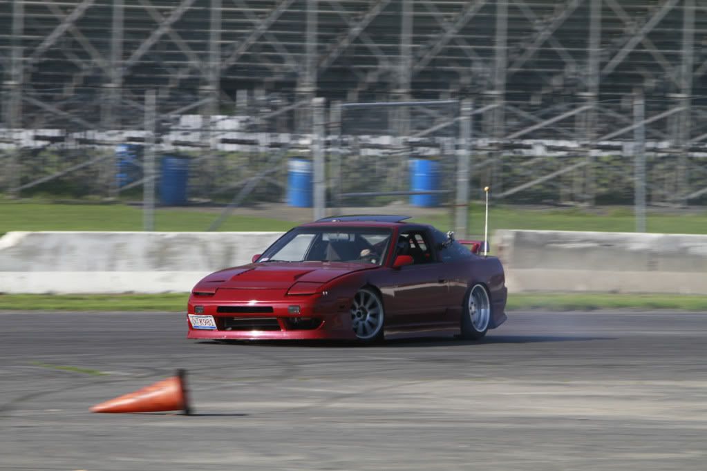 http://i143.photobucket.com/albums/r146/CosseyOwns/LVD%20Drifting/_MG_5458.jpg