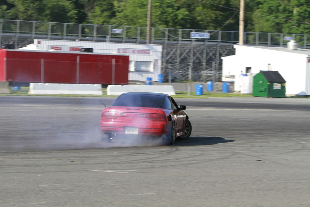 http://i143.photobucket.com/albums/r146/CosseyOwns/LVD%20Drifting/_MG_5800.jpg