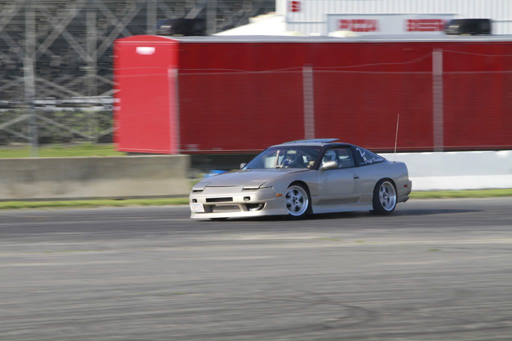 http://i143.photobucket.com/albums/r146/CosseyOwns/LVD%20Drifting/_MG_5808.jpg