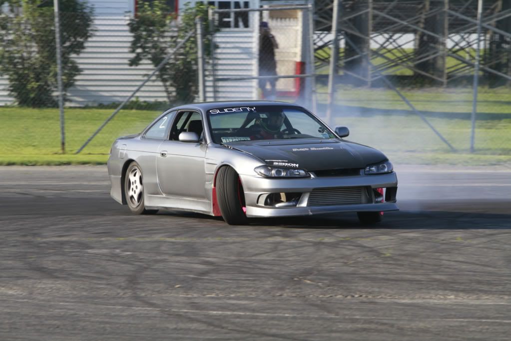 http://i143.photobucket.com/albums/r146/CosseyOwns/LVD%20Drifting/_MG_5872.jpg