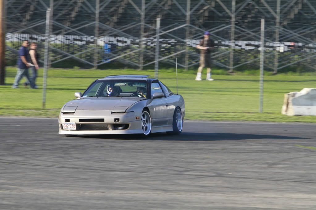 http://i143.photobucket.com/albums/r146/CosseyOwns/LVD%20Drifting/_MG_5884.jpg