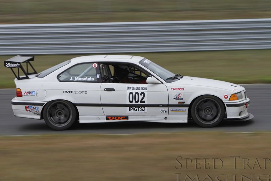 http://i143.photobucket.com/albums/r146/CosseyOwns/NJMP%20August%202010/_MG_1830.jpg