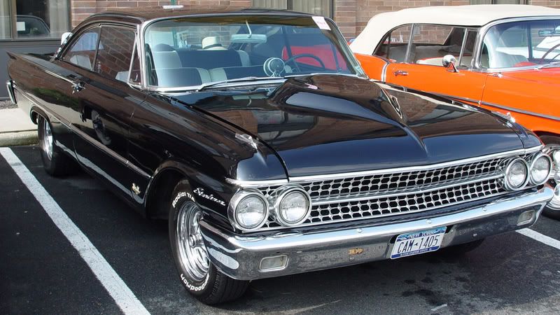 1961-Ford-Starliner-Black-fa-le.jpg