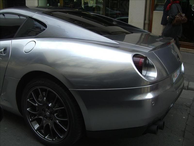 27430764fh3.jpg
