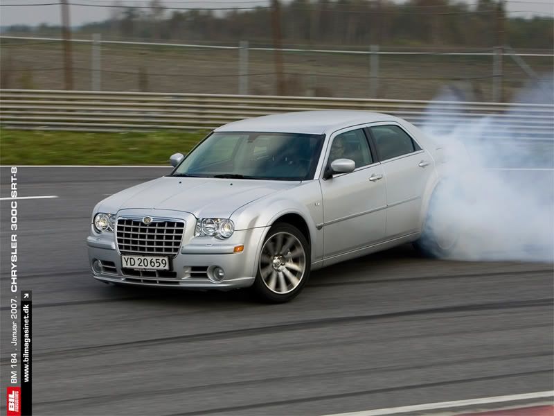 chrystler300csrt8hy2.jpg