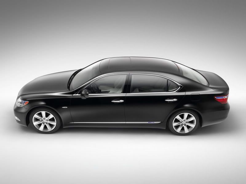 lexusls600h03xc0.jpg