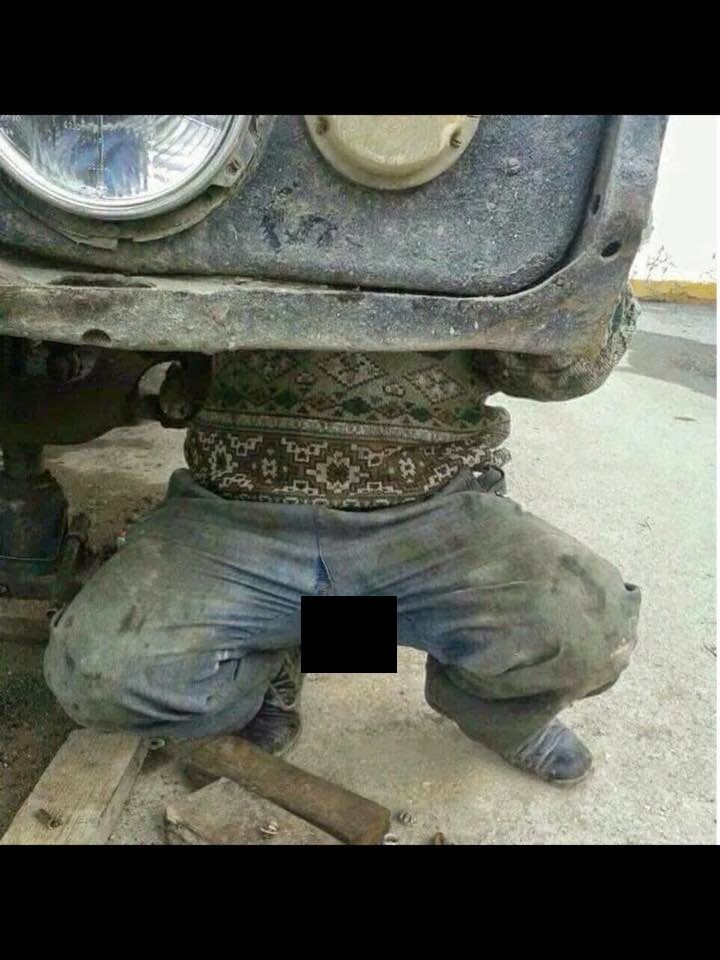 http://i143.photobucket.com/albums/r147/panzade/Ball-Joints_zpsxgitregt.jpg