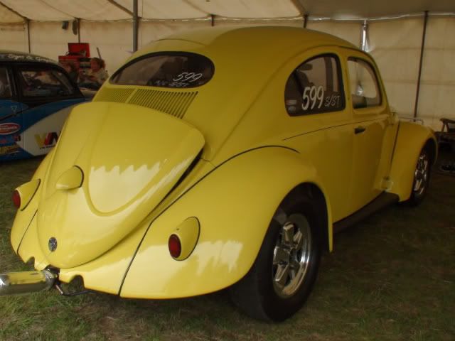 http://i143.photobucket.com/albums/r151/Dak-A-Tak/vw%20warwick%202010/DSC00555-1.jpg