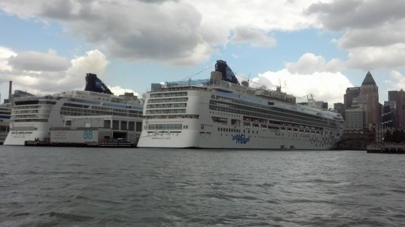 CruiseShips_zps9a88ce74.jpg