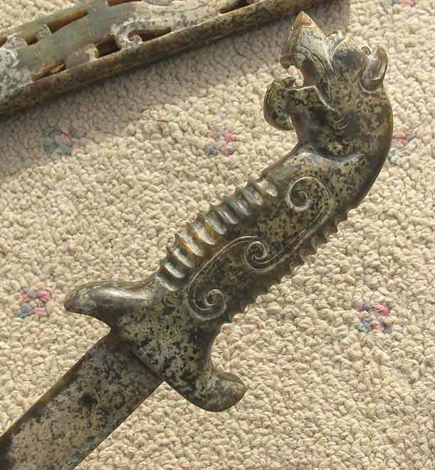   DRAGON IN KNIFE SCABBARD ANTIQUE JADE DRAGON HANDLE KNIFE WORDS  