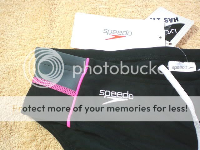 NWT SPEEDO MEN SWIMSUIT BIKINI BRIEF SIZE L/031BK  